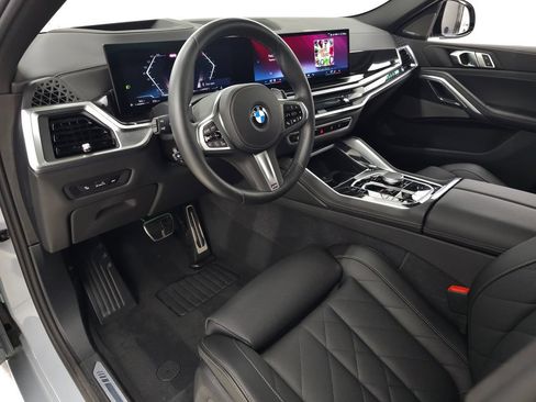 Used 2026 BMW X6 xDrive40i AWD/4WD image 16