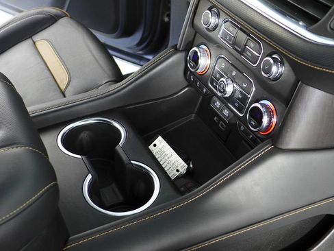 Used 2021 GMC Yukon AT4 w/ Rear Media and Nav Package image 16