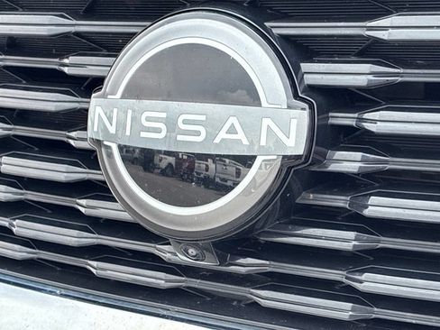 Used 2023 Nissan Rogue SL AWD/4WD image 49
