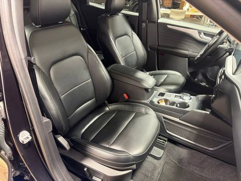 Used 2023 Ford Escape Platinum AWD/4WD image 72