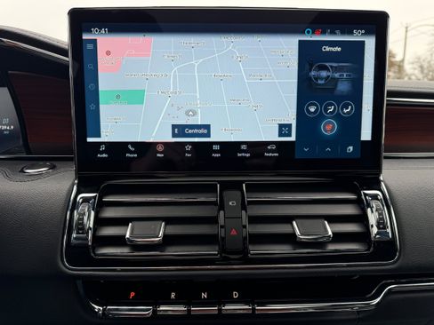 Used 2024 Lincoln Navigator Reserve AWD/4WD image 22