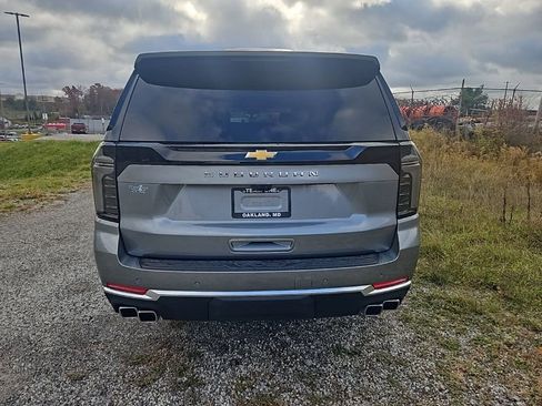 New 2026 Chevrolet Suburban High Country image 4