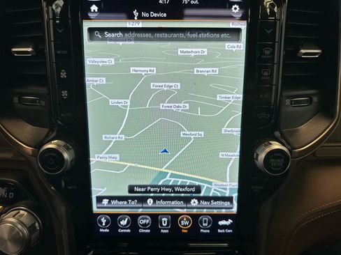 Used 2019 RAM 1500 Laramie Longhorn image 17