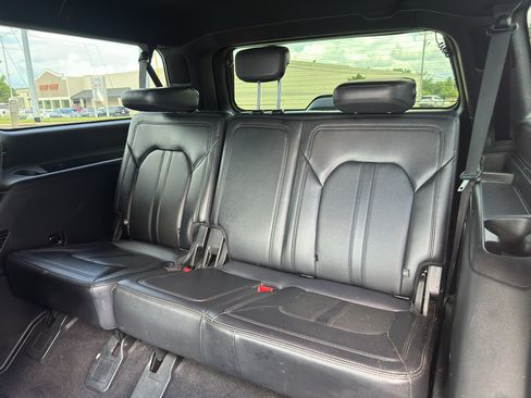 Used 2019 Ford Expedition Max Limited w/ Driver Assistance Package AWD/4WD image 20