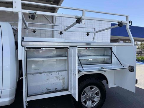 Used 2022 RAM 3500 Tradesman RWD image 7