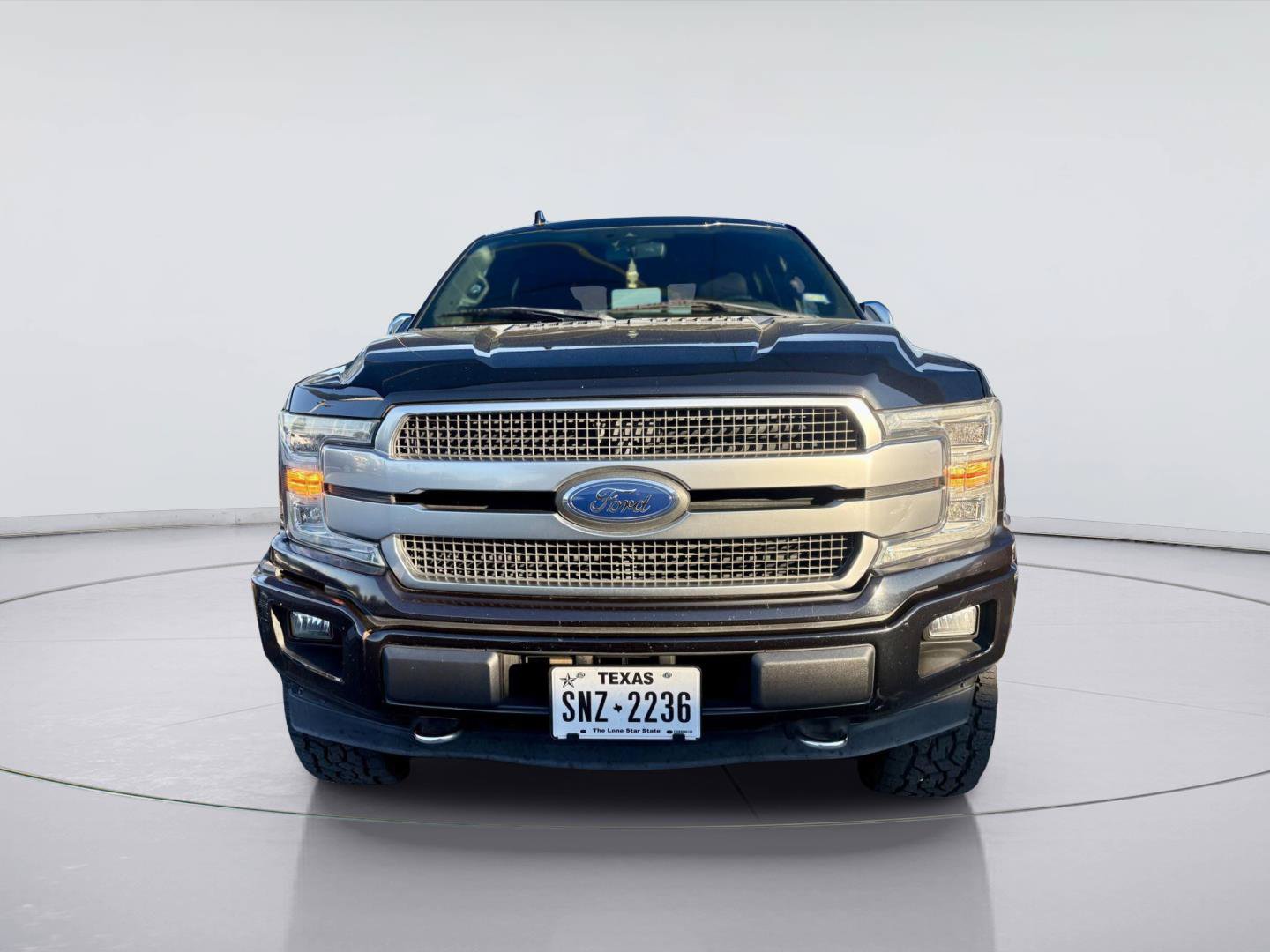 Used 2019 Ford F150 Platinum AWD/4WD image 2