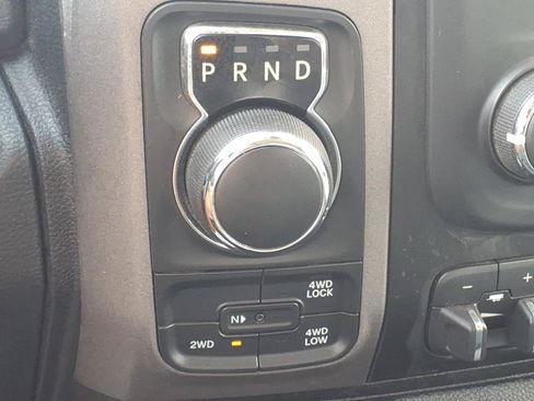 Used 2017 RAM 1500 Express AWD/4WD image 18