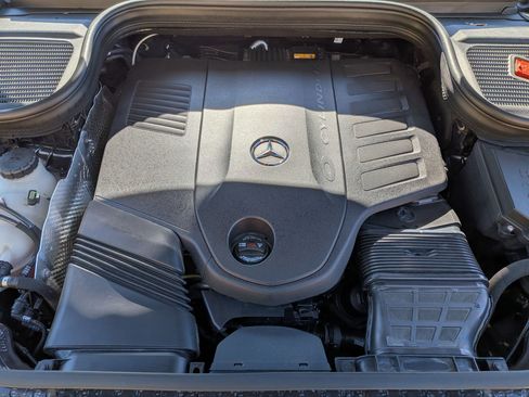 Certified 2024 Mercedes-Benz GLE 450 4MATIC image 36