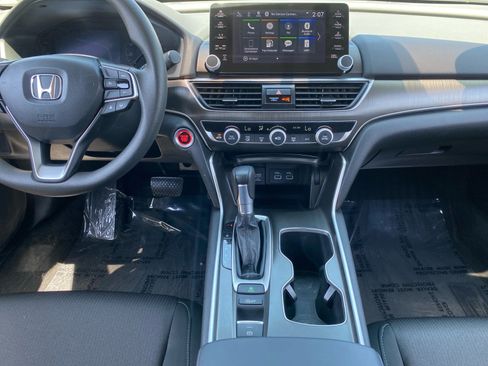 Used 2022 Honda Accord LX image 11