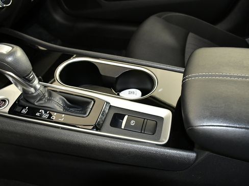 Used 2024 Nissan Altima 2.5 SV image 31