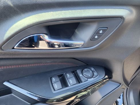 New 2026 Chevrolet Trax RS w/ Sunroof Package FWD image 24