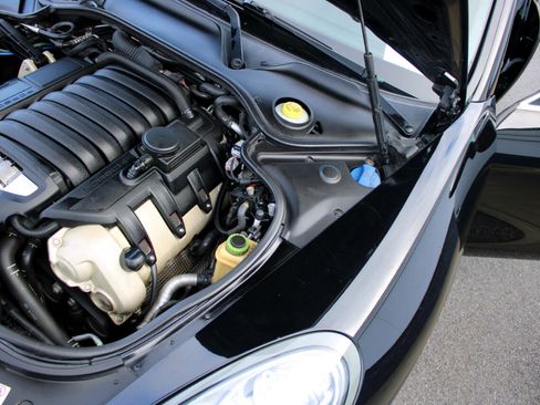 Used 2013 Porsche Panamera S image 33