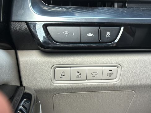 Used 2022 Kia Carnival SX Prestige FWD image 41