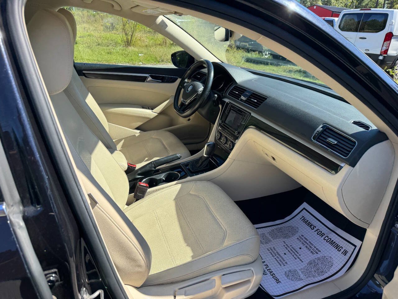 Used 2019 Volkswagen Passat 2.0T SE R-Line FWD image 15