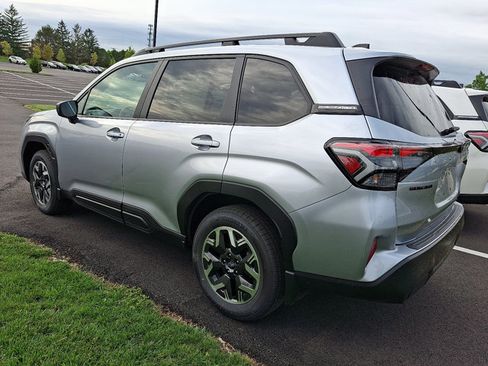 New 2026 Subaru Forester Premium AWD/4WD image 3