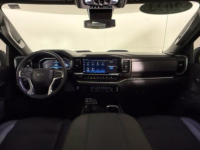 Used 2023 Chevrolet Silverado 1500 LT Trail Boss w/ Convenience Package II AWD/4WD image 15
