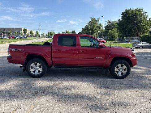 Used 2014 Toyota Tacoma 4x4 Double Cab w/ TRD Sport Package image 6