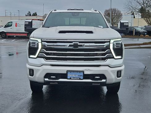 Used 2025 Chevrolet Silverado 3500 High Country w/ High Country Premium Package image 9