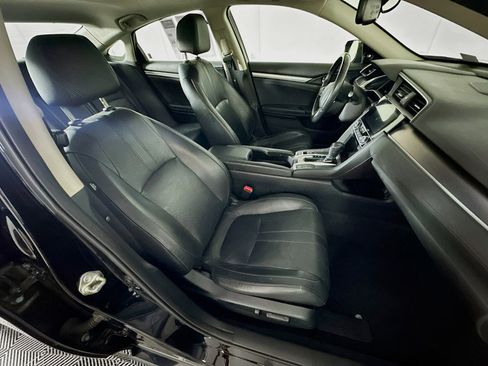 Used 2016 Honda Civic Touring image 31