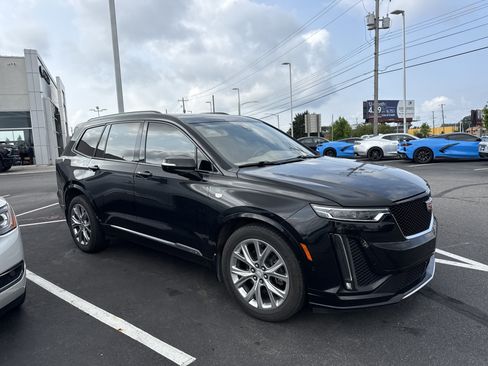 Used 2020 Cadillac XT6 Sport w/ Platinum Package AWD/4WD image 5