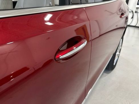 Used 2022 Buick Enclave Premium w/ Experience Buick Package image 13