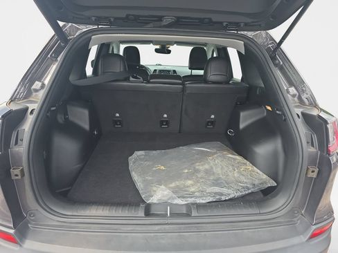 Used 2022 Jeep Cherokee Latitude Lux FWD image 22