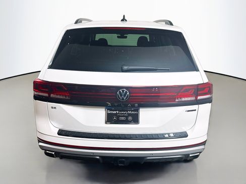 New 2026 Volkswagen Atlas Peak Edition AWD/4WD image 6