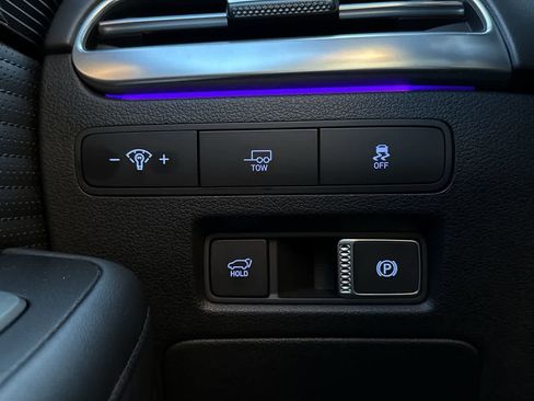 Used 2024 Hyundai Palisade Calligraphy image 22