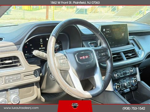 Used 2022 GMC Yukon XL SLT w/ SLT Luxury Package AWD/4WD image 24