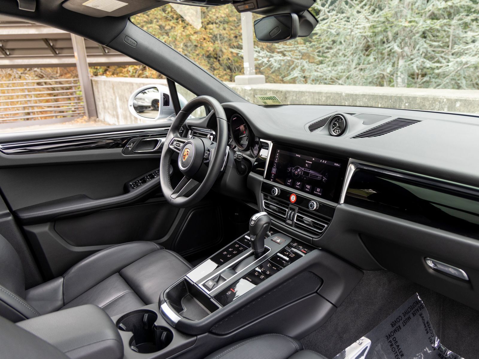 Used 2026 Porsche Macan AWD/4WD image 59