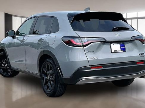 Used 2024 Honda HR-V Sport image 4
