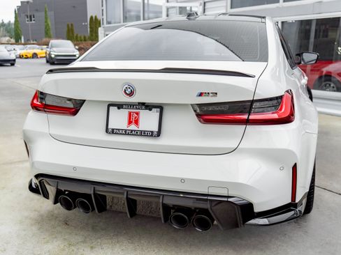 Used 2023 BMW M3 w/ M Carbon Exterior Package RWD image 6