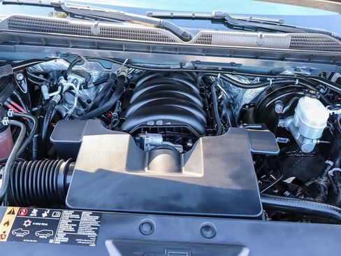 Used 2017 Chevrolet Silverado 1500 High Country image 31