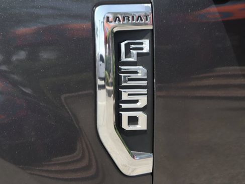 Used 2018 Ford F250 Lariat w/ Lariat Ultimate Package AWD/4WD image 54