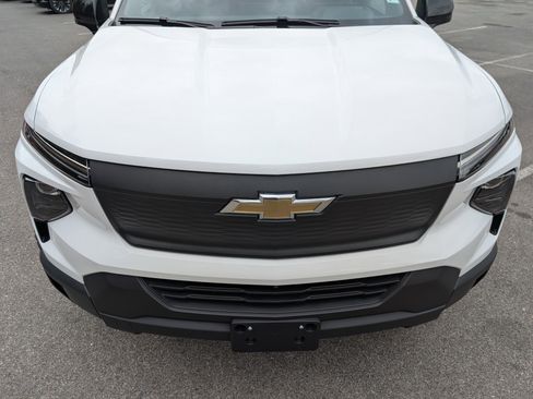 Used 2024 Chevrolet Silverado EV W/T image 9