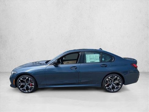 Used 2026 BMW 330i Sedan w/ M Sport Package RWD image 5