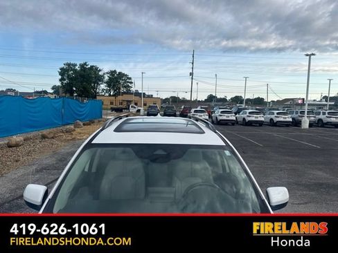 Used 2023 Honda Pilot Touring image 9