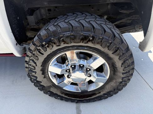 Used 2016 GMC Sierra 3500 Denali w/ Duramax Plus Package AWD/4WD image 12