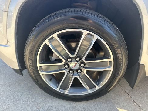 Used 2017 GMC Acadia Denali w/ LPO, Cargo Package AWD/4WD image 37