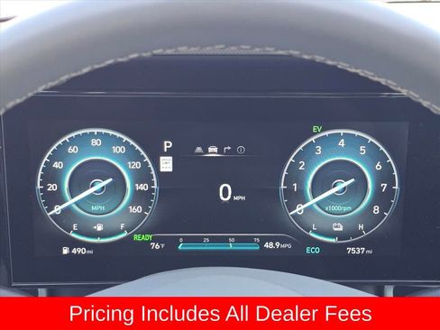 Used 2025 Hyundai Elantra SEL FWD image 15
