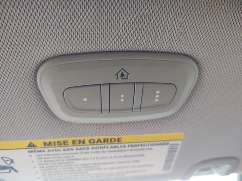 Used 2021 Chrysler Pacifica Touring-L image 24