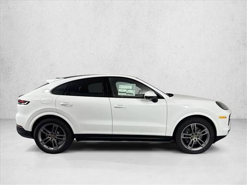 Certified 2025 Porsche Cayenne Coupe AWD/4WD image 8