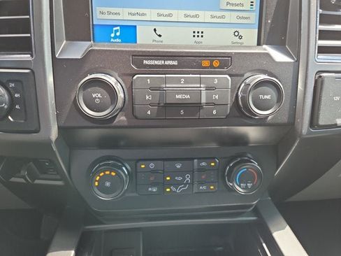 Used 2019 Ford F350 XLT w/ XLT Premium Package AWD/4WD image 16