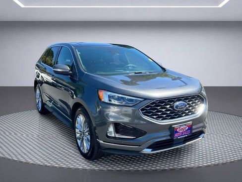 Used 2020 Ford Edge Titanium w/ Equipment Group 301A AWD/4WD image 10