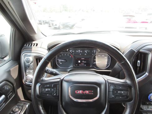 Used 2021 GMC Sierra 1500 AT4 w/ AT4 Premium Package AWD/4WD image 38