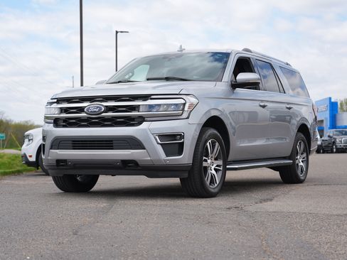Used 2023 Ford Expedition Max Limited AWD/4WD image 8