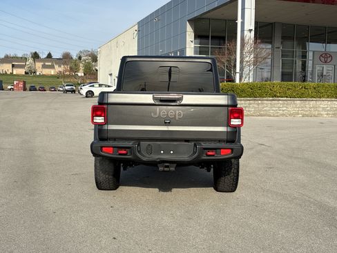 Used 2022 Jeep Gladiator Rubicon w/ Trailer Tow Package image 7