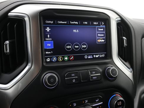 Used 2020 Chevrolet Silverado 1500 LT Trail Boss AWD/4WD image 11