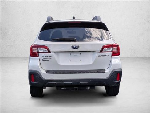 Used 2018 Subaru Outback 2.5i Limited AWD/4WD image 7