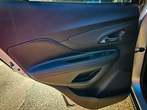 Used 2019 Buick Encore Preferred image 28